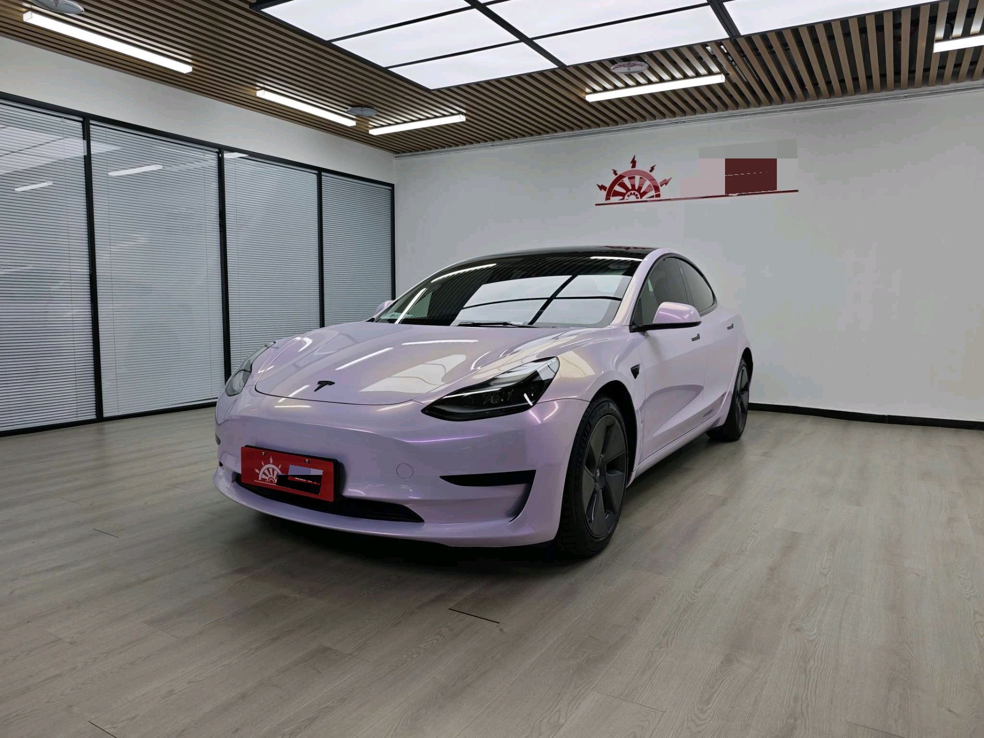 Tesla Model 3 2021 car image 