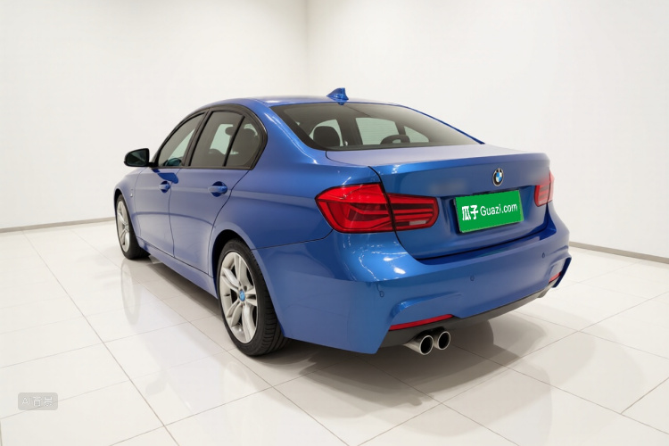 BMW 3 Series 2018 car image #5