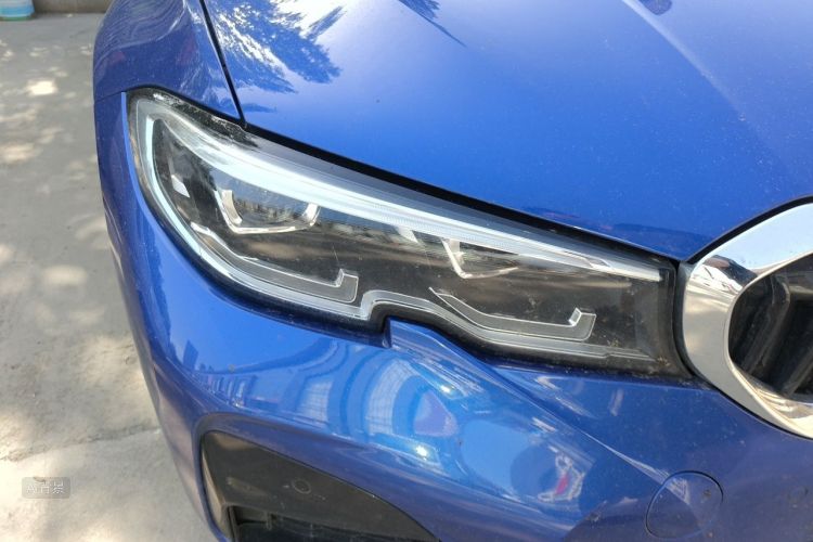BMW 3 Series 2020 car image #8