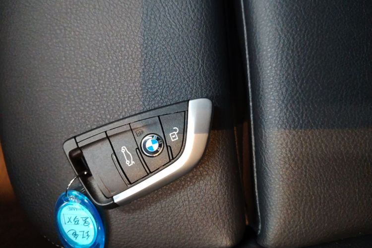 BMW X1 2022 car image #9