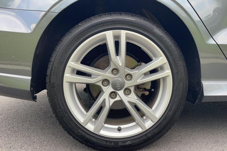 Audi A3 2019 صورة سيارة #10