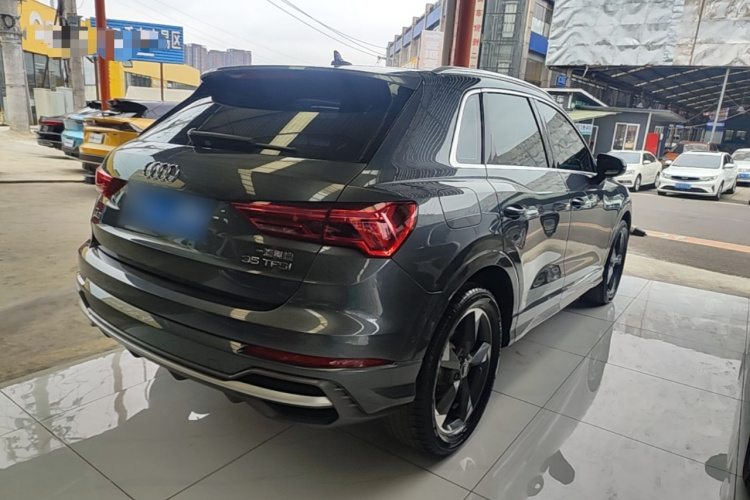 Audi Q3 2021 imagen de coche #7