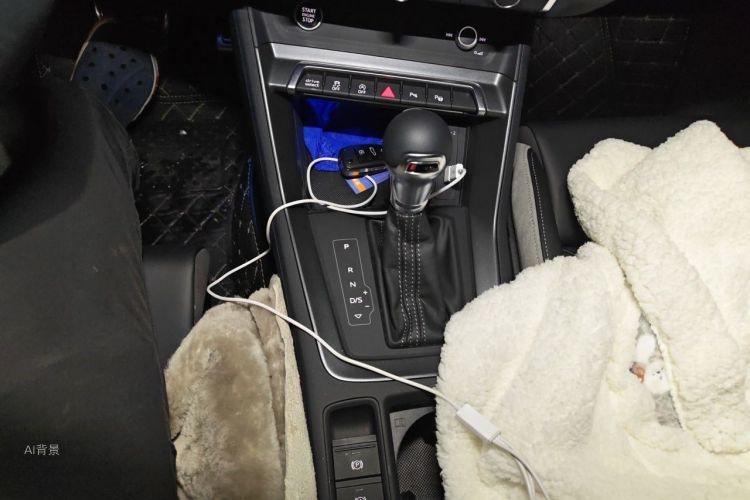 Audi Q3 2025 car image #16