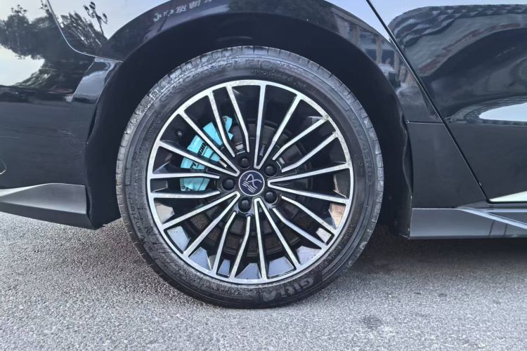 BYD Han 2023 car image #5