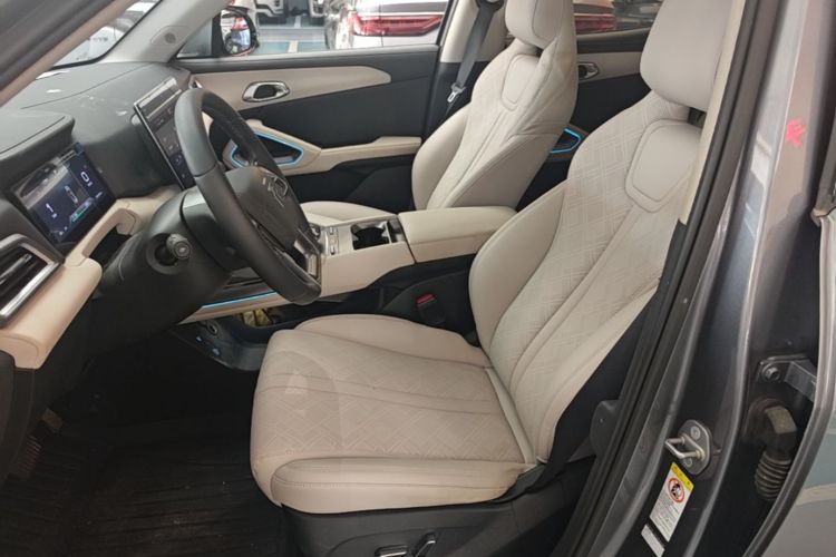 BYD YuanUP 2024 #15 BYD YuanUP 2024 car image #15