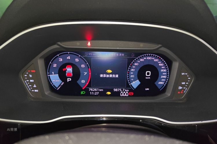 Audi Q3 2020 car image #13