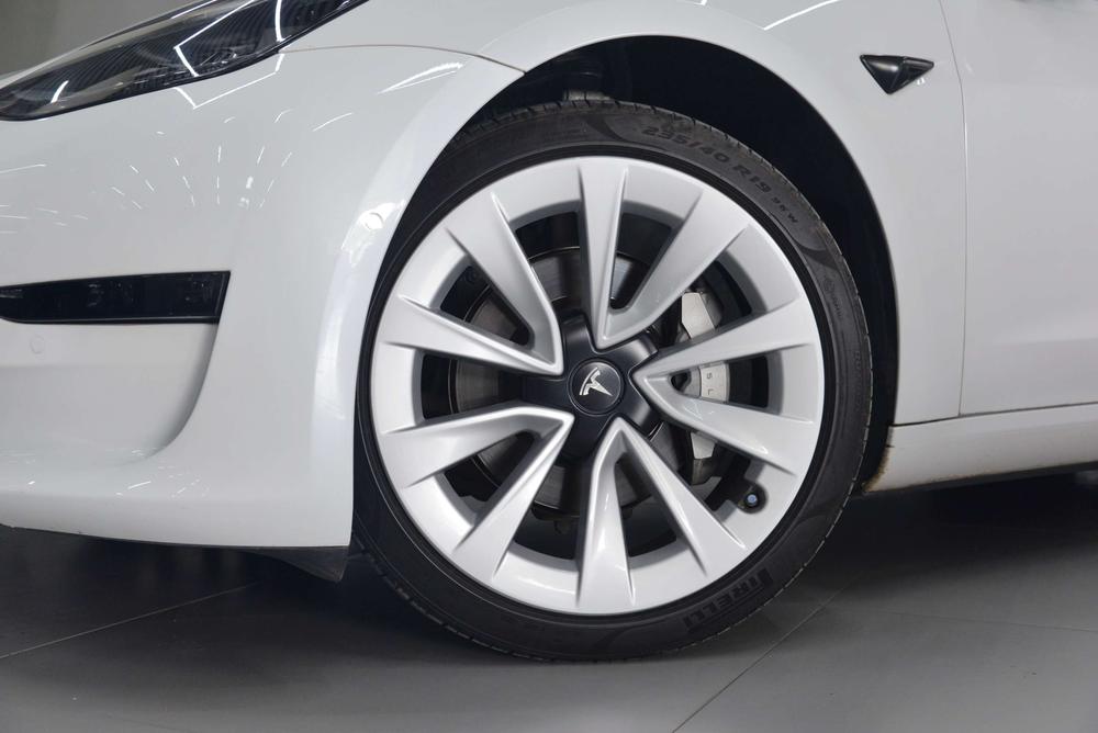 Tesla Model 3 2021 imagem de carro #10