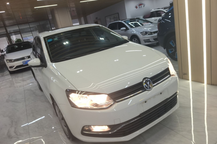 Volkswagen Polo 2017 car image #6