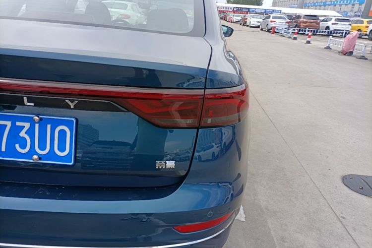 GEELY Emgrand 2025 #8 GEELY Emgrand 2025 car image #8