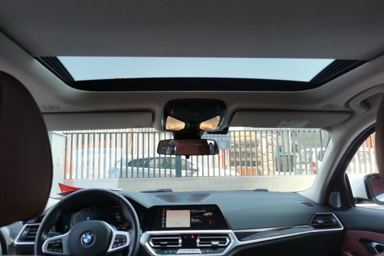 BMW 3 Series 2021 #18 BMW 3 Series 2021 car image #18
