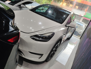Tesla Model Y 2022 Tesla Model Y 2022 car image