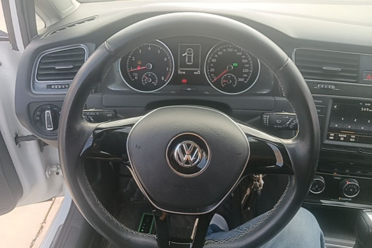 Volkswagen Golf 2017 #11 Volkswagen Golf 2017 car image #11