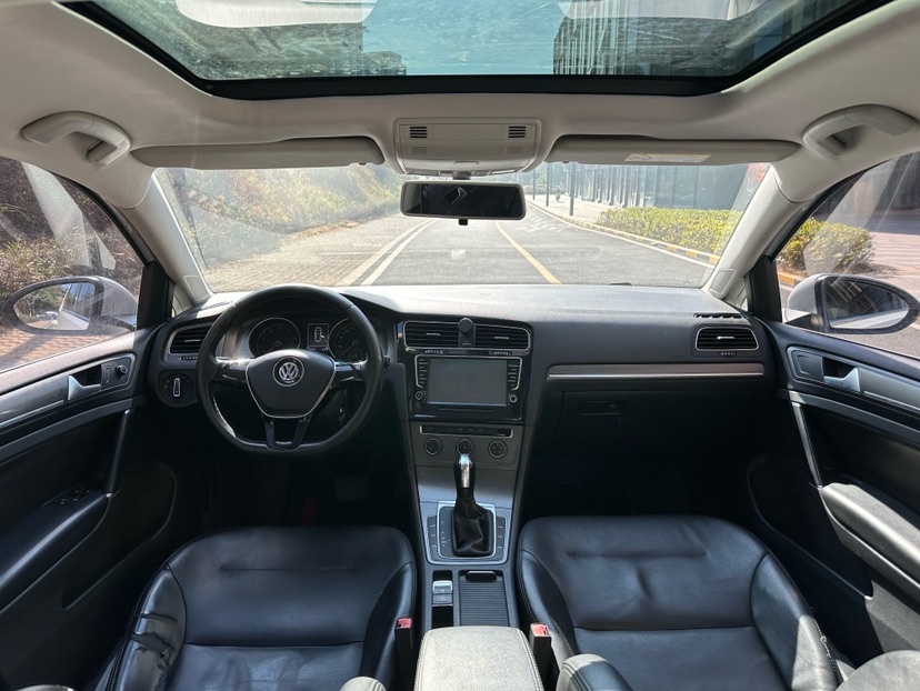 Volkswagen Golf 2016 car image #5