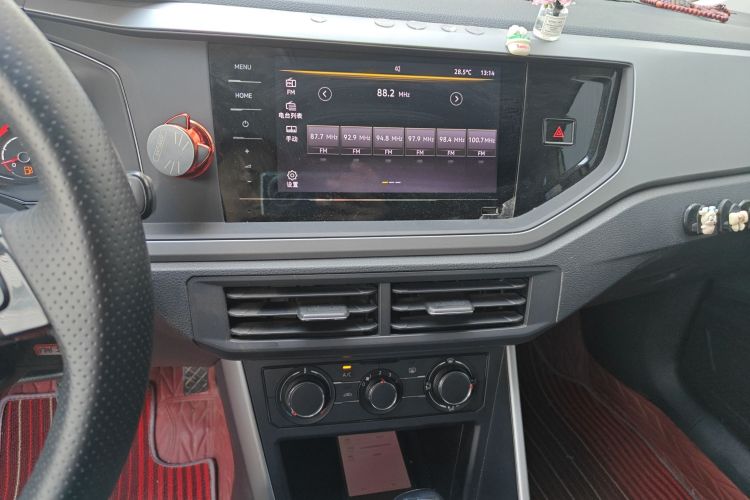 Volkswagen Polo 2021 imagem de carro #13