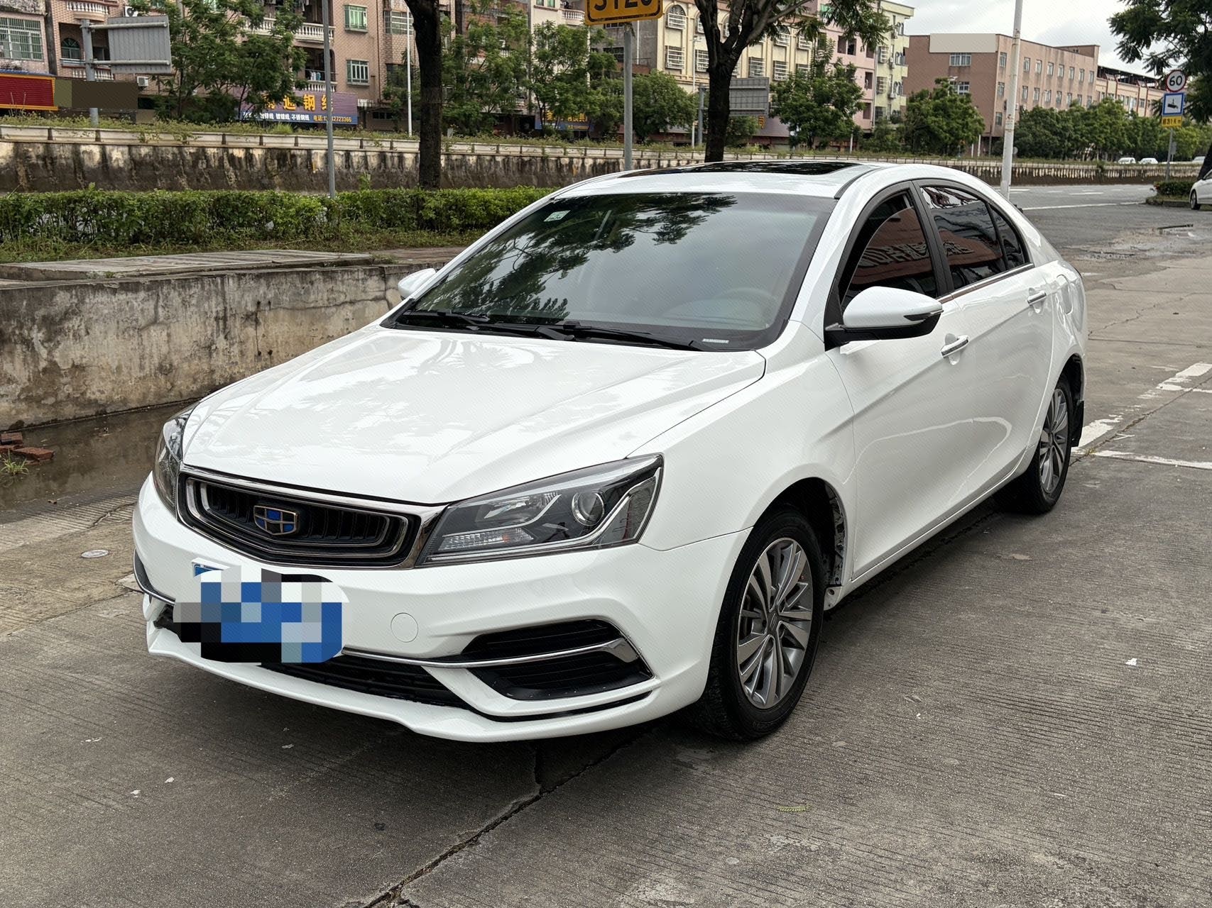 GEELY Emgrand 2018 car image 
