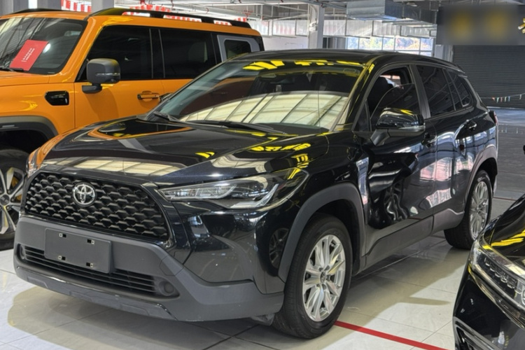 Toyota Corolla Cross 2024 immagine di auto #2