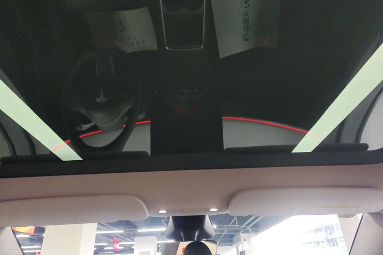 Tesla Model Y 2024 #18 Tesla Model Y 2024 car image #18