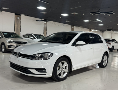 Volkswagen Golf 2019 car image 