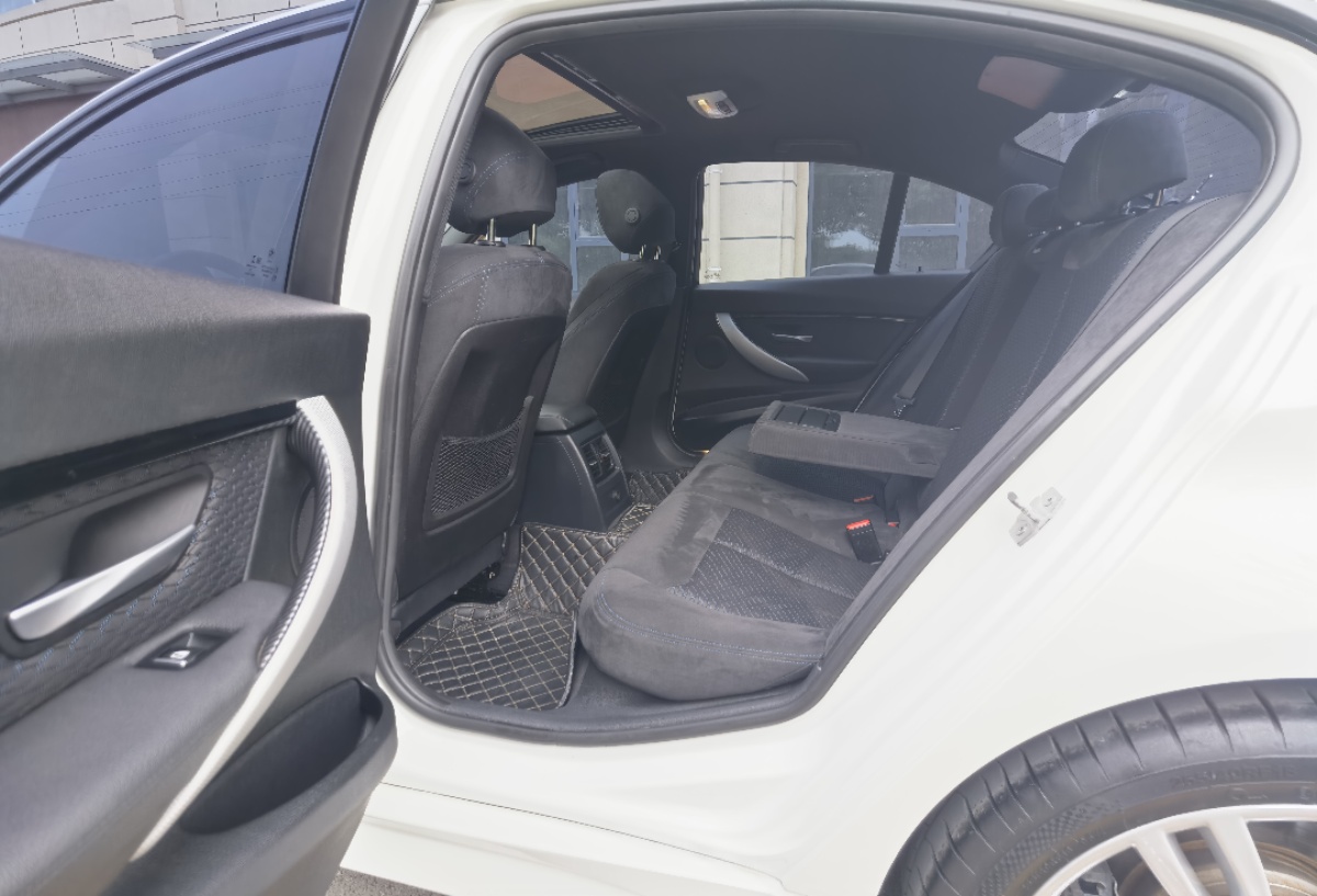 BMW 3 Series 2017 #9 BMW 3 Series 2017 car image #9