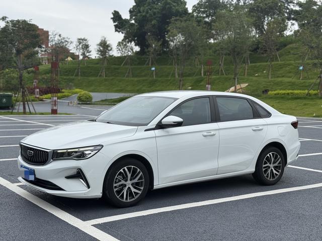 GEELY Emgrand 2023 car image #10