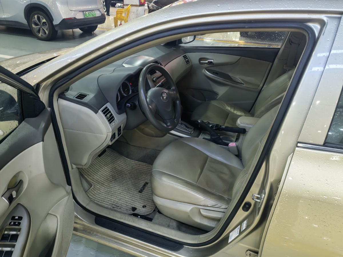 Toyota Corolla 2010 car image #5