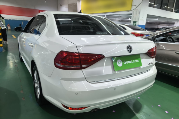 Volkswagen Lavida 2018 car image #5