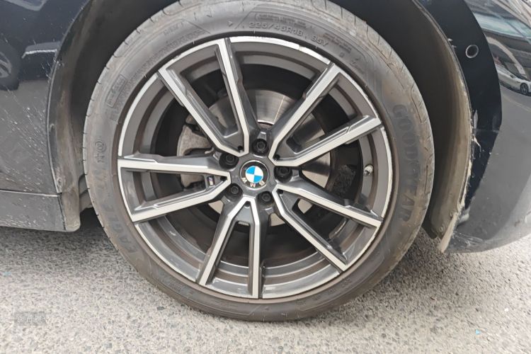 BMW 3 Series 2021 #9 BMW 3 Series 2021 car image #9