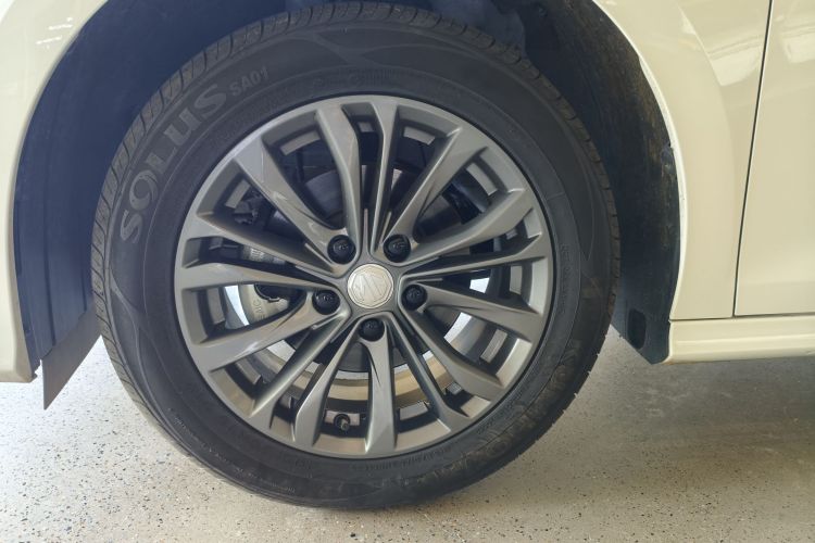 MG 5 2025 image de voiture #9