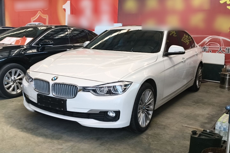 BMW 3 Series 2018 car image #2