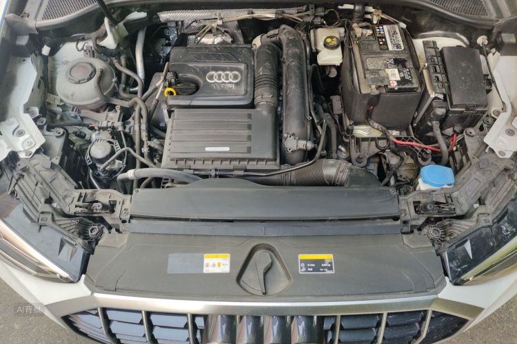 Audi Q3 2022 car image #22