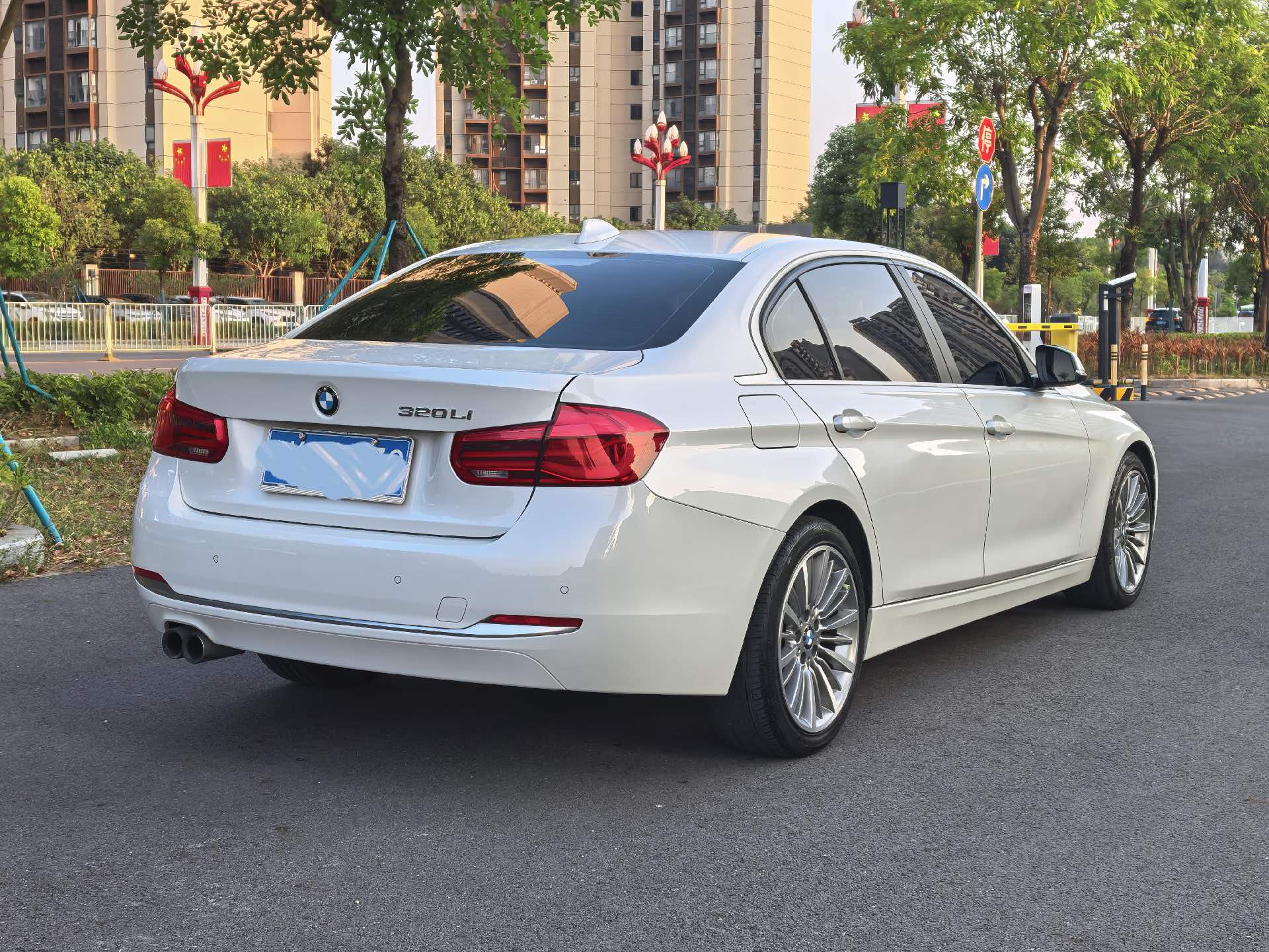 BMW 3 Series 2019 #4 BMW 3 Series 2019 imagen de coche #4