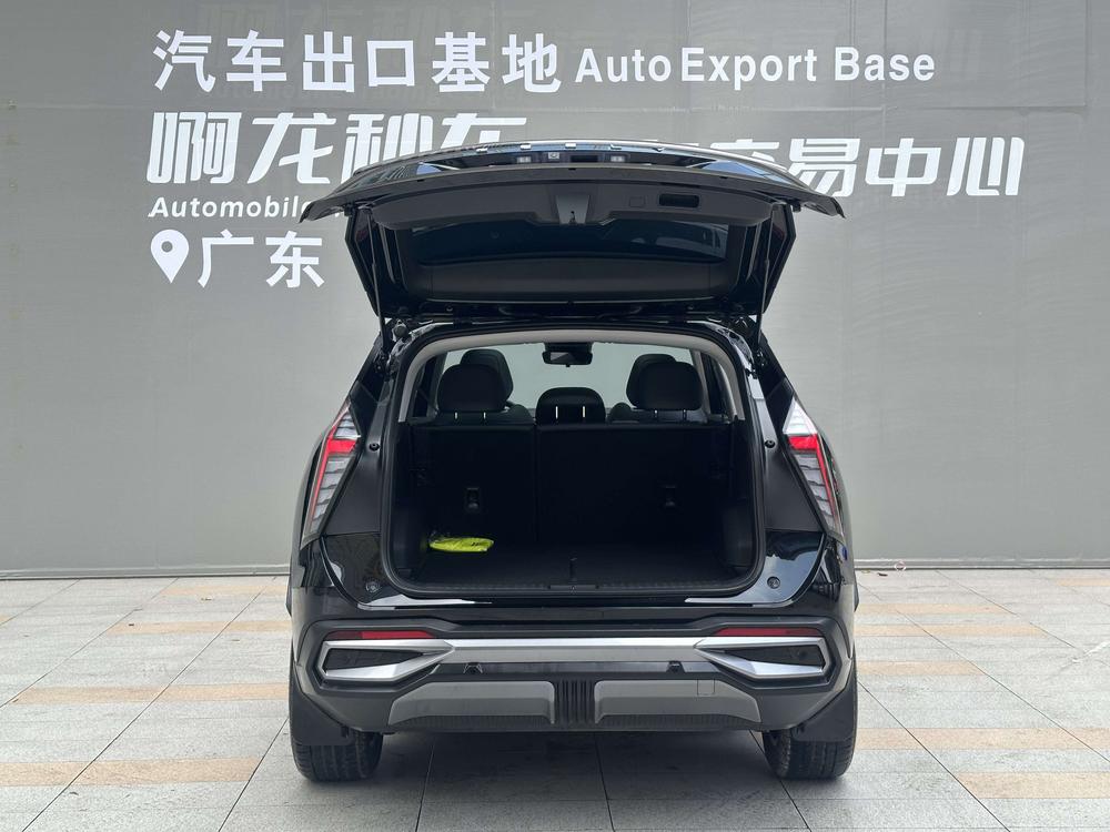 GEELY Boyue L 2025 car image #8