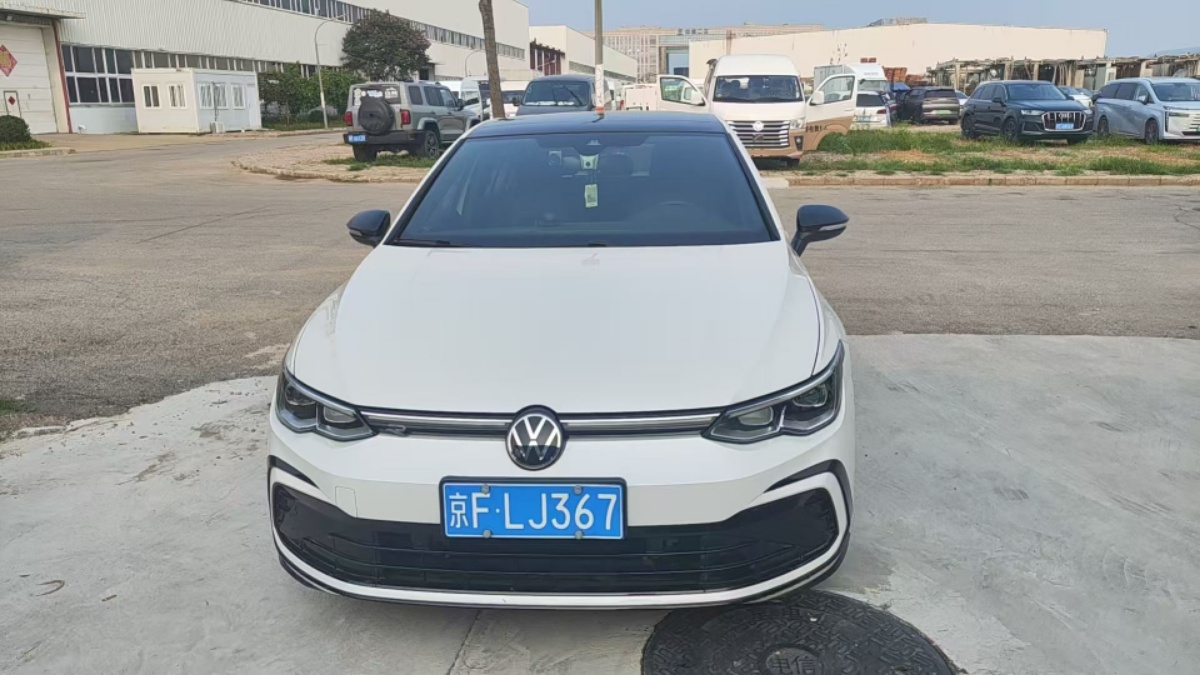 Volkswagen Golf 2022 #2 Volkswagen Golf 2022 car image #2