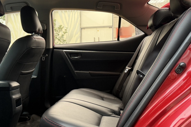 Toyota Corolla 2018 #14 Toyota Corolla 2018 car image #14