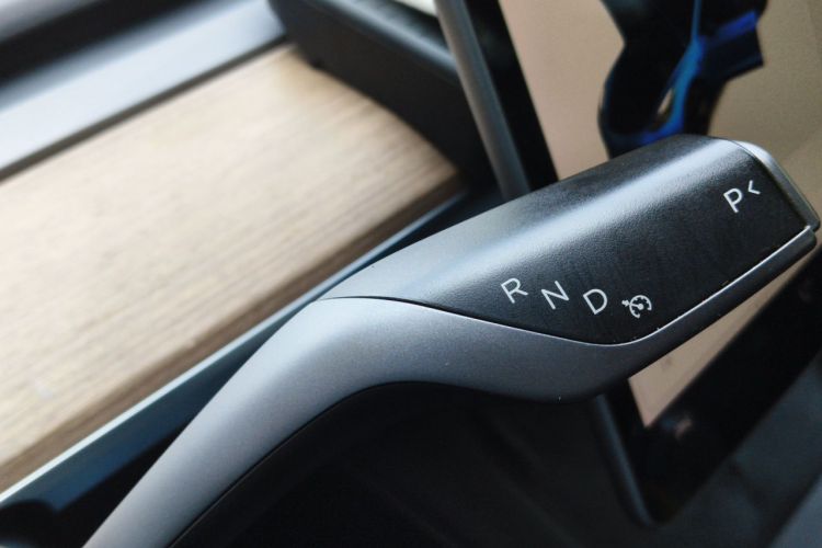 Tesla Model 3 2021 car image #14