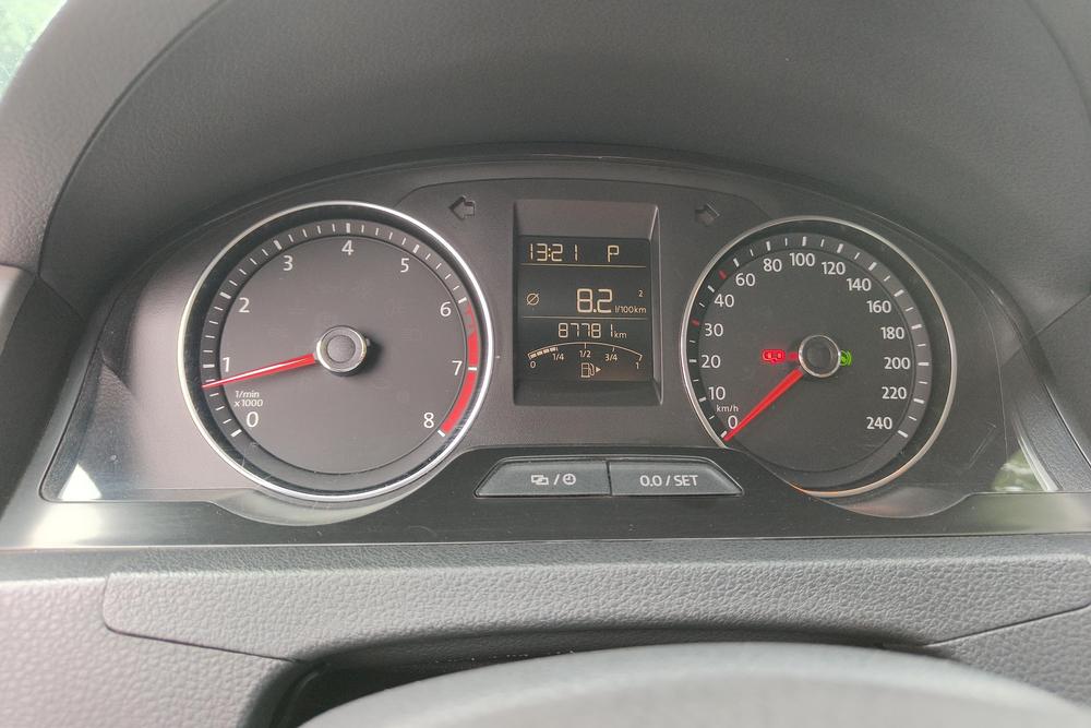 Volkswagen Santana 2015 car image #13