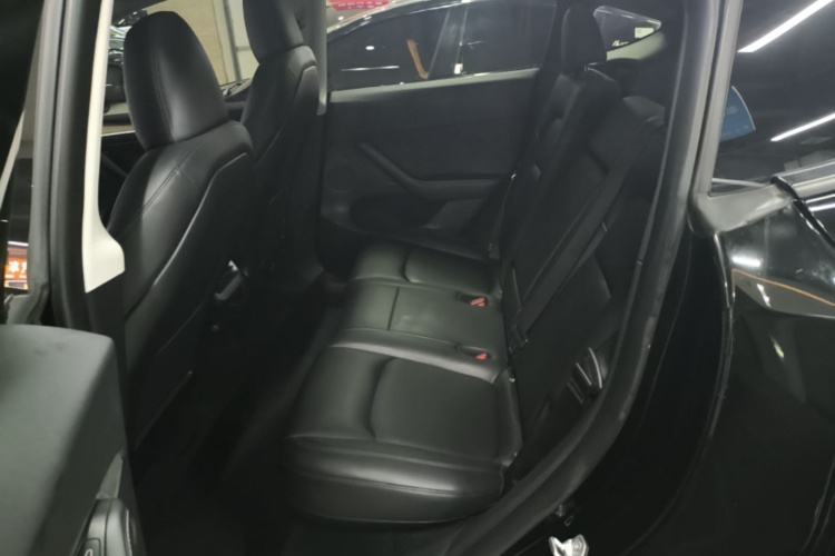 Tesla Model Y 2023 #13 Tesla Model Y 2023 car image #13