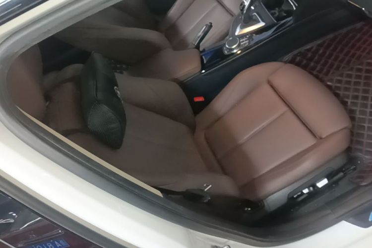 BMW 3 Series 2018 #24 BMW 3 Series 2018 صورة سيارة #24