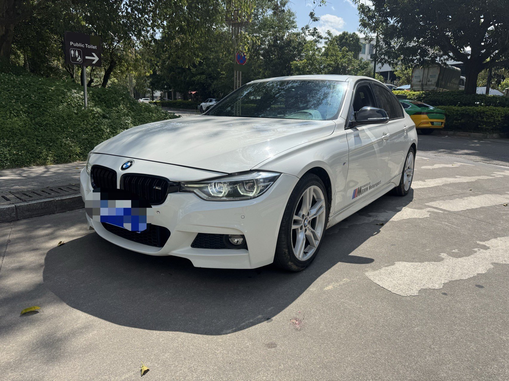 BMW 3 Series 2018 car image 