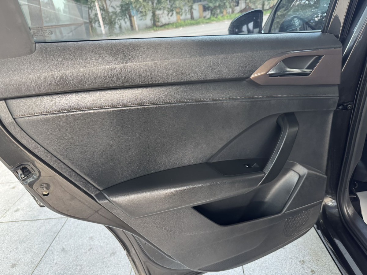 Volkswagen Tharu 2022 car image #9