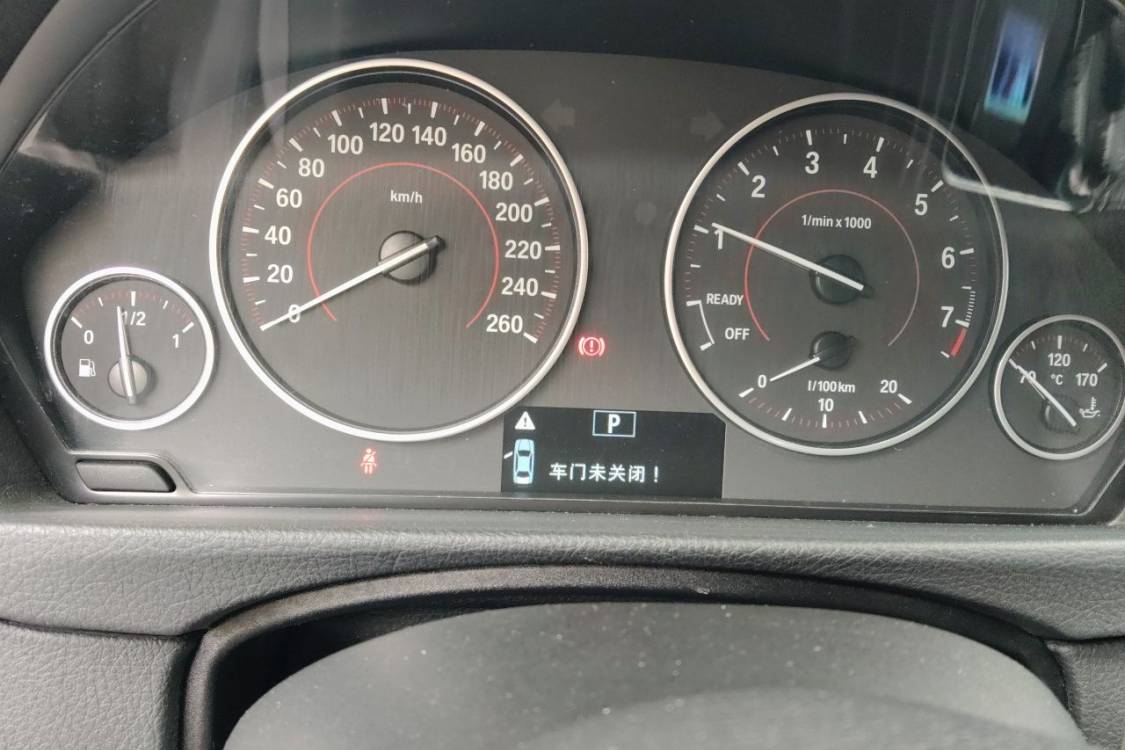 BMW 3 Series 2017 #26 BMW 3 Series 2017 imagen de coche #26