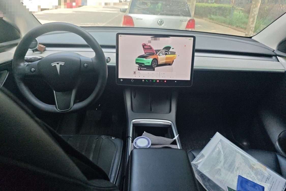 Tesla Model Y 2024 #21 Tesla Model Y 2024 صورة سيارة #21