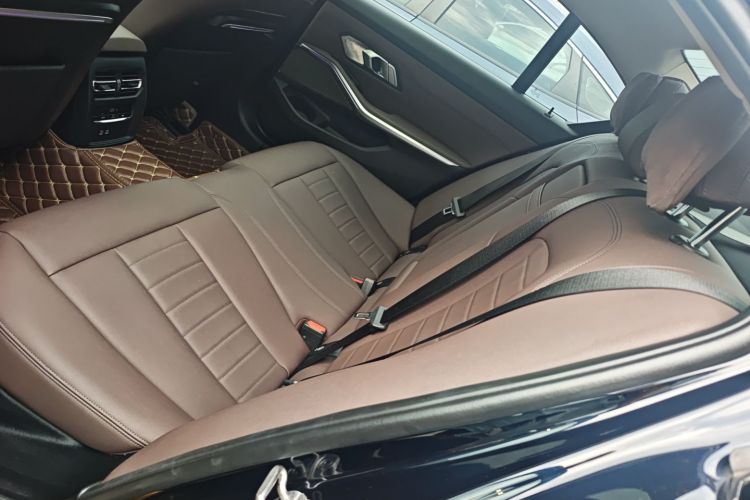 BMW 3 Series 2021 imagen de coche #17