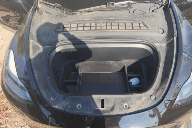 Tesla Model Y 2022 #22 Tesla Model Y 2022 car image #22