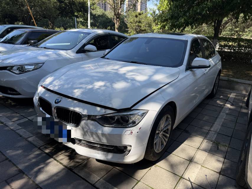 BMW 3 Series 2017 BMW 3 Series 2017 car image