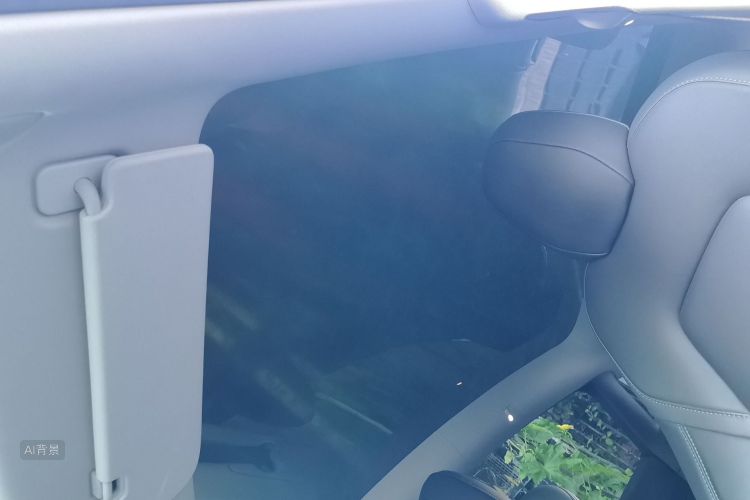 Tesla Model Y 2021 car image #20