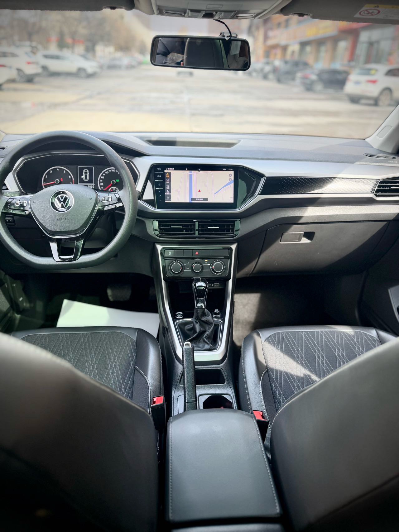 Volkswagen T-Cross 2021 immagine di auto #18