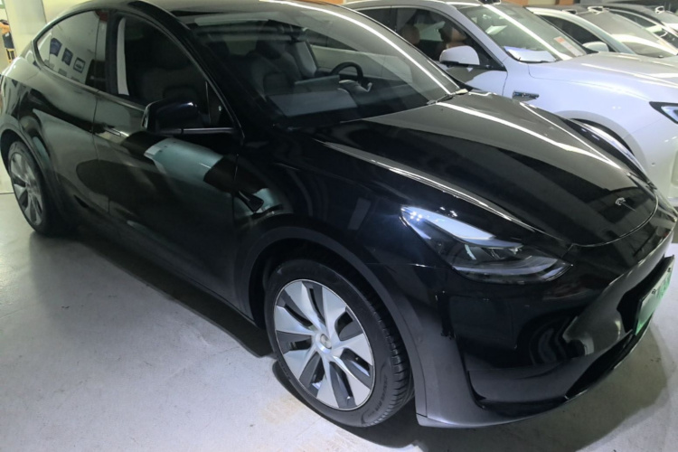 Tesla Model Y 2022 #4 Tesla Model Y 2022 immagine di auto #4