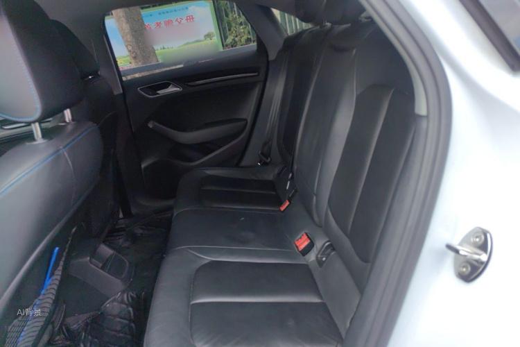Audi A3 2018 immagine di auto #19