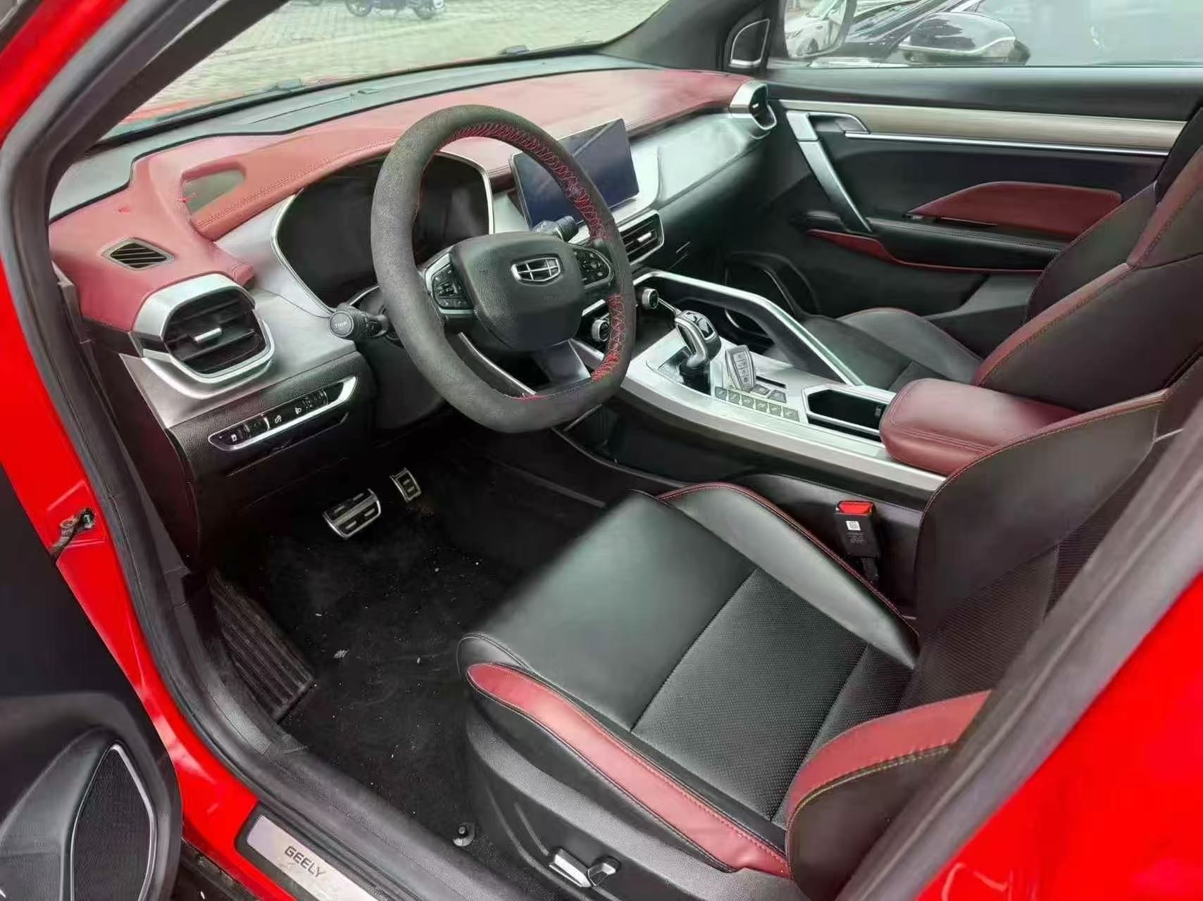 GEELY Coolray 2021 image de voiture #3